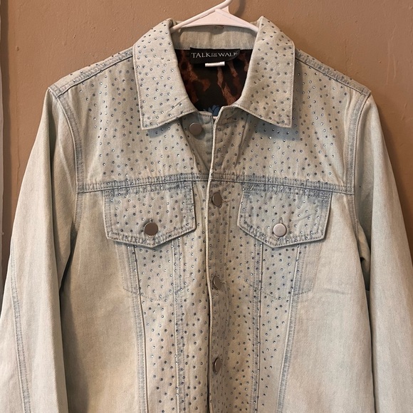 ๐ท๏ธ๐๐ light blue denim crystal button up denim jacket with design lining - Picture 8 of 17